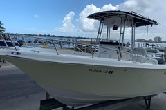 Create Listing: 22′ Key West Center Console